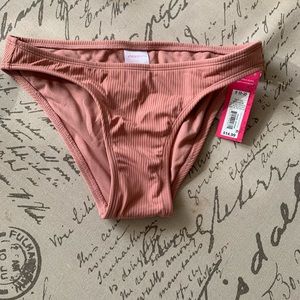 Bikini bottoms never worn